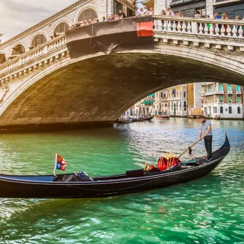 Image Beautiful view of traditional Gondola on fam